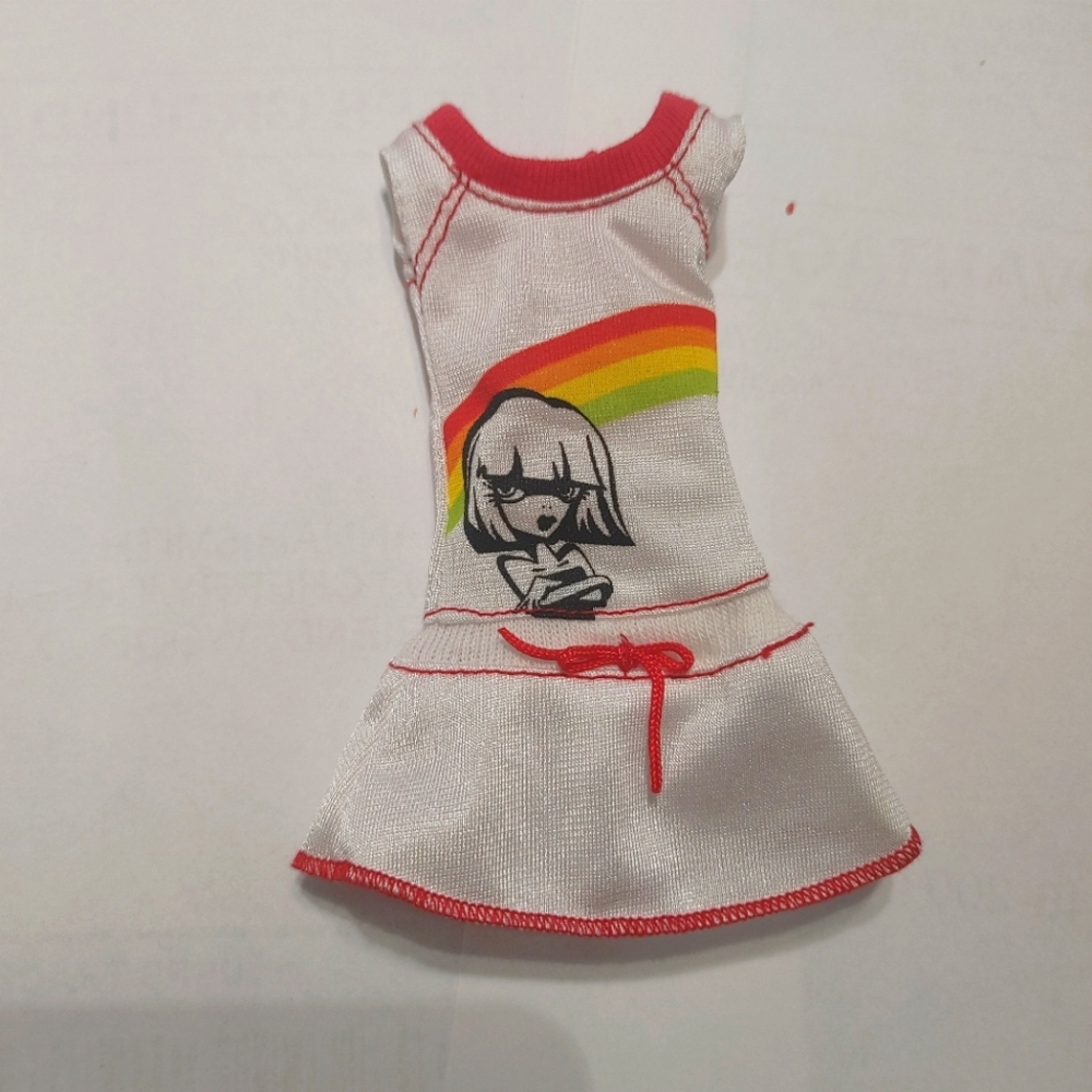 ʕ·ᴥ·ʔ 2006 Barbie My Scene Roller Girl Dress
